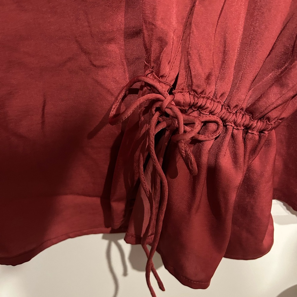Brand new rose pink silk blouse with ties on neck and sleeves! - Picture 2 of 3